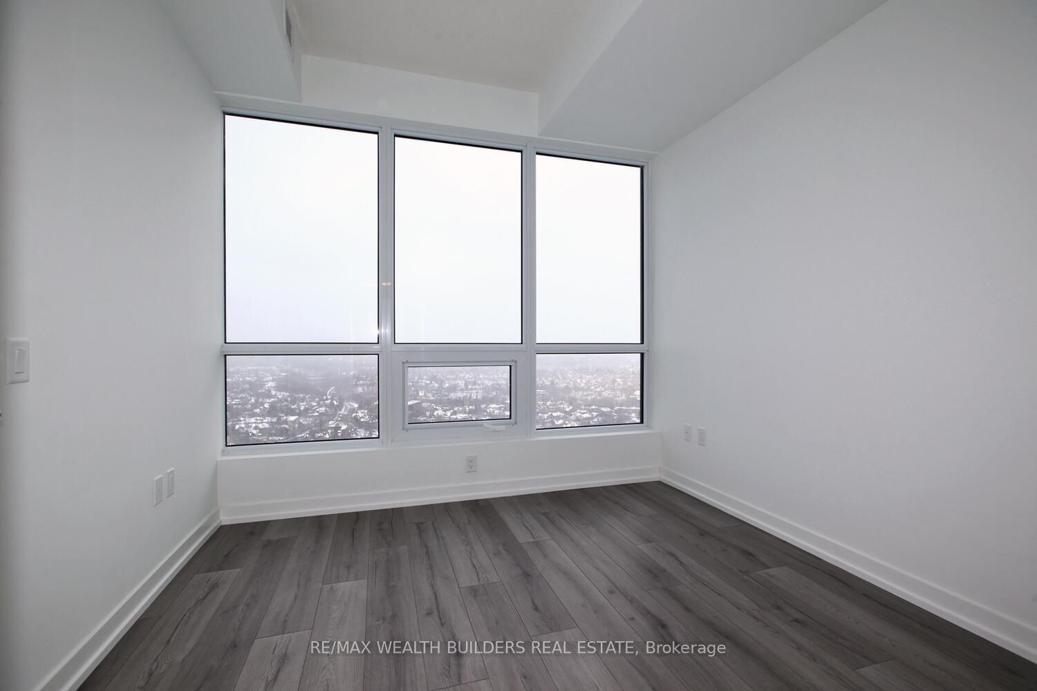 395 Bloor St E, unit 3504 for rent