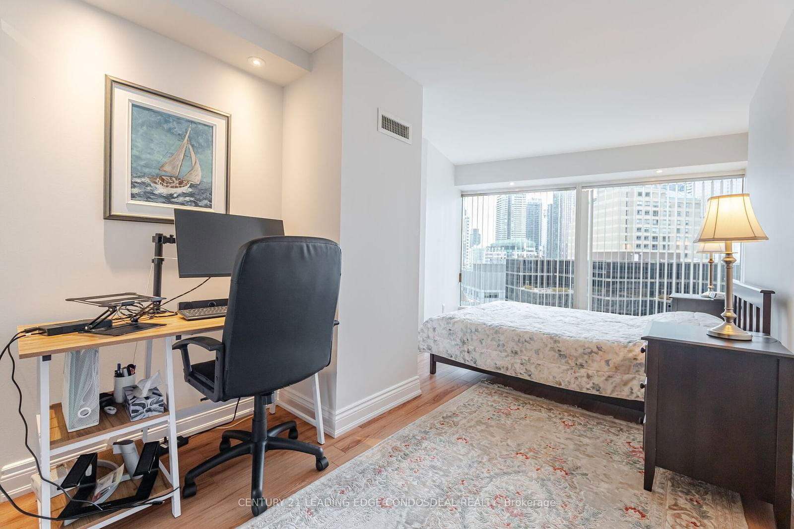 33 University Ave, unit 2106 for sale