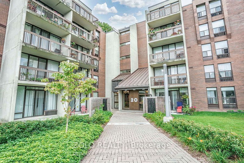 20 Fashion Roseway, unit 516 for sale