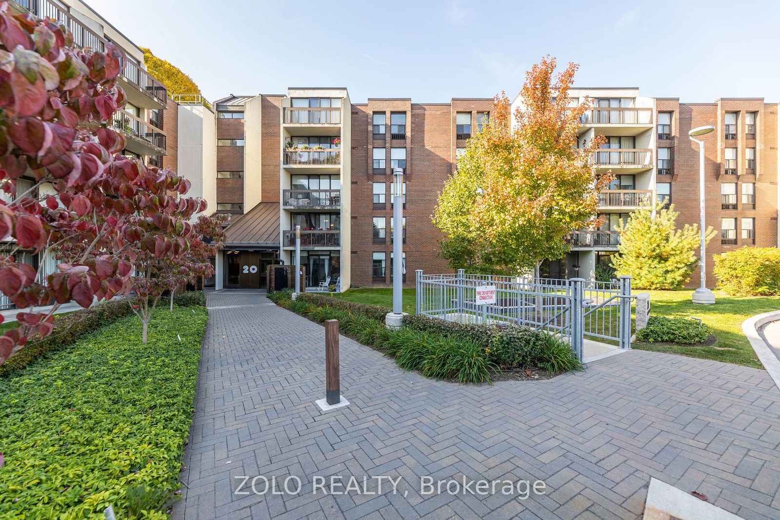 20 Fashion Roseway, unit 516 for sale