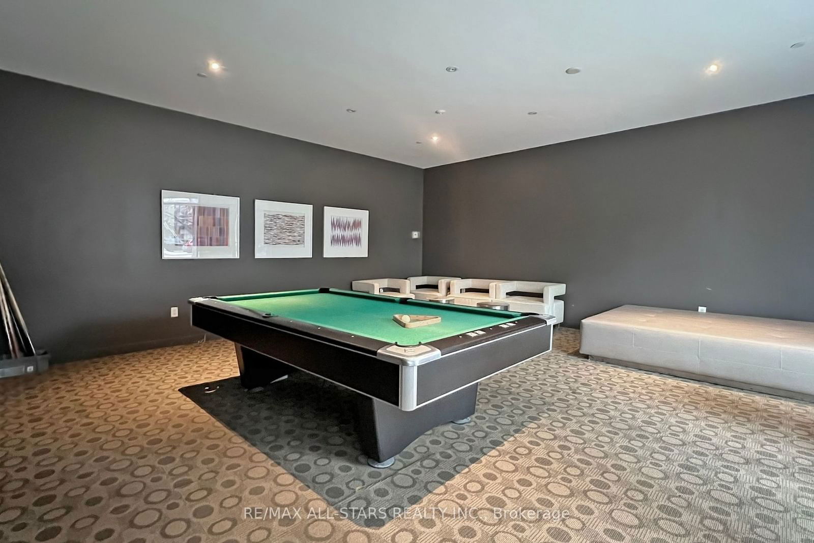 15 Fort York Blvd, unit 4211 for sale