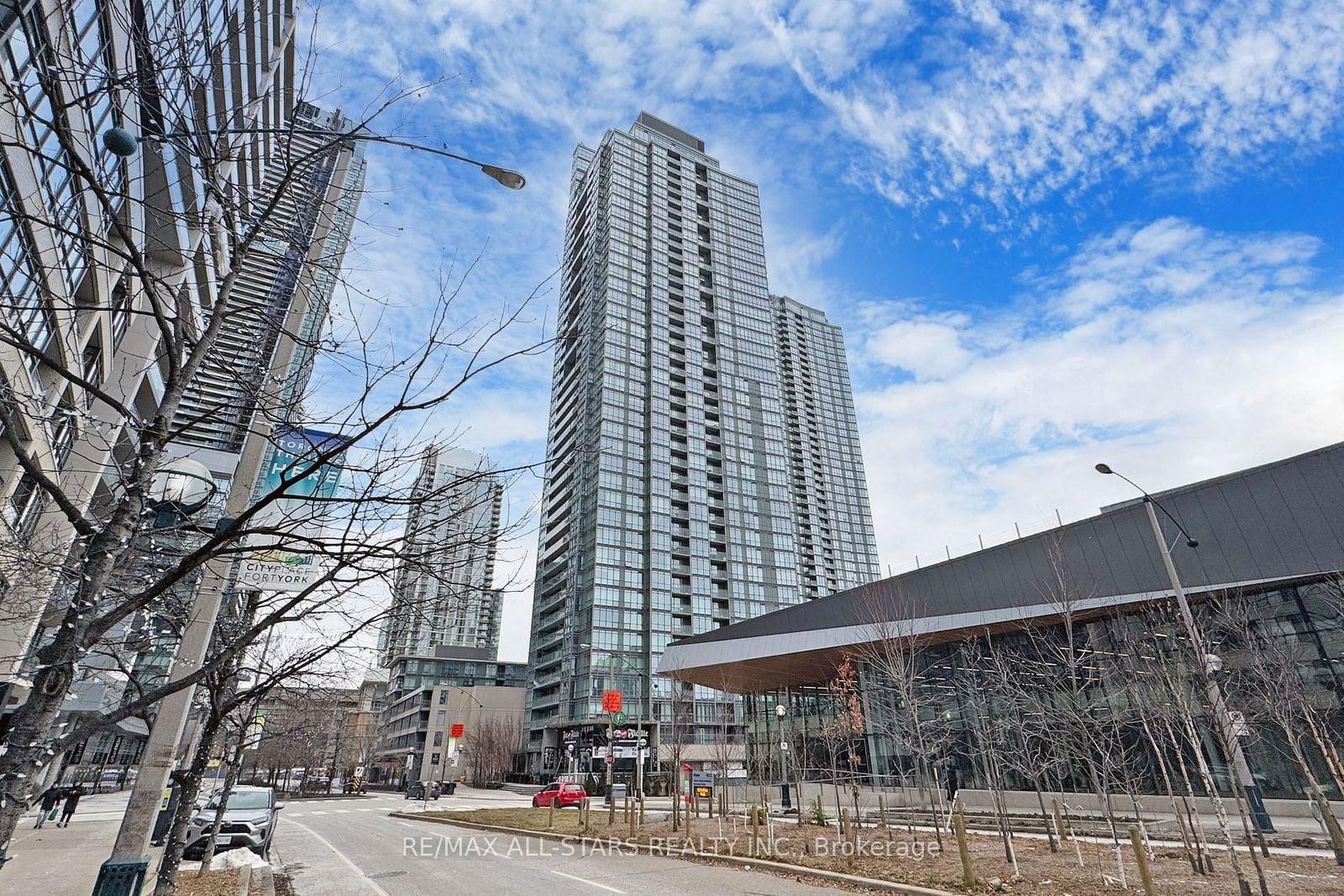 15 Fort York Blvd, unit 4211 for sale