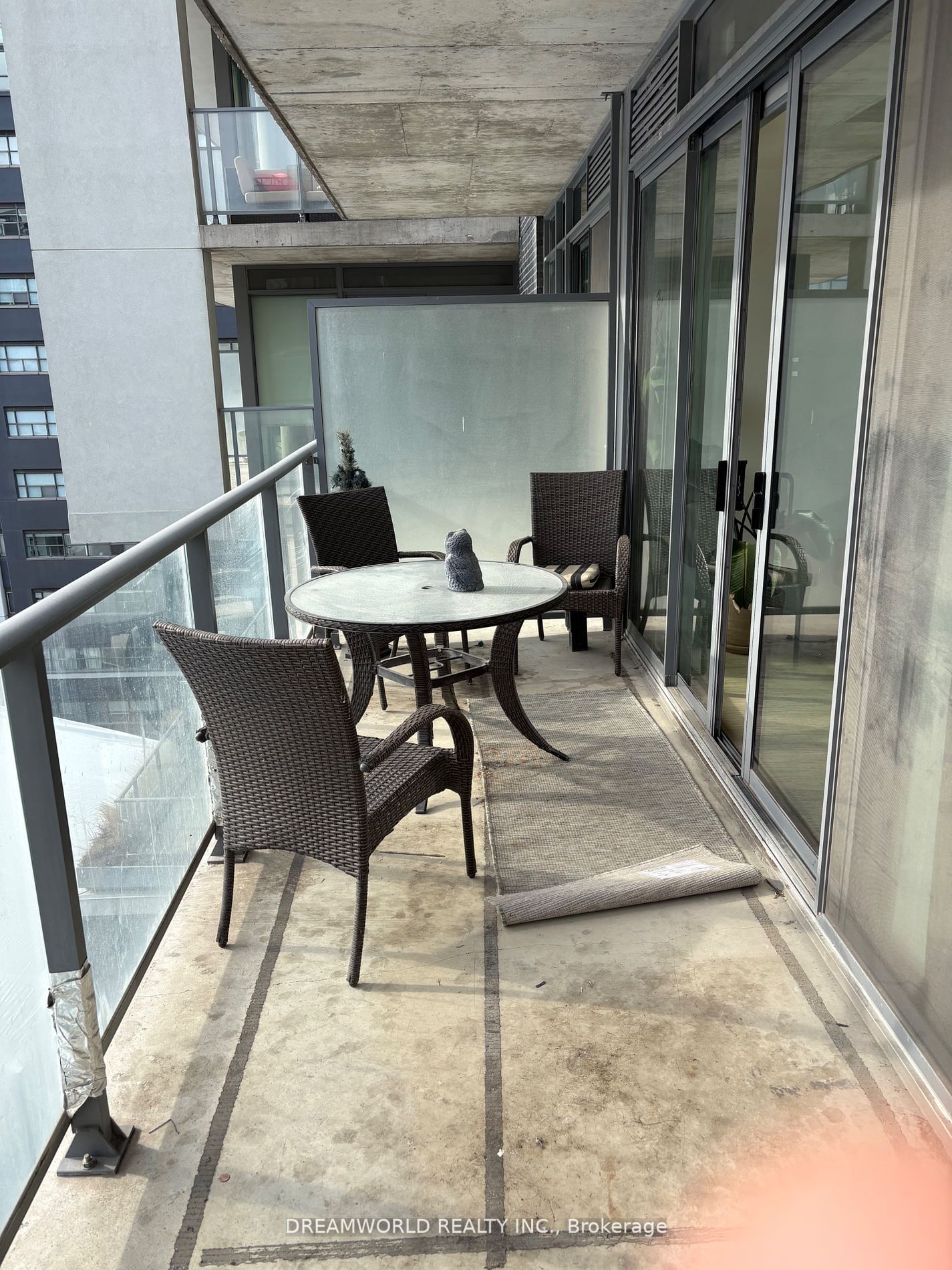 95 Bathurst St, unit 917 for rent