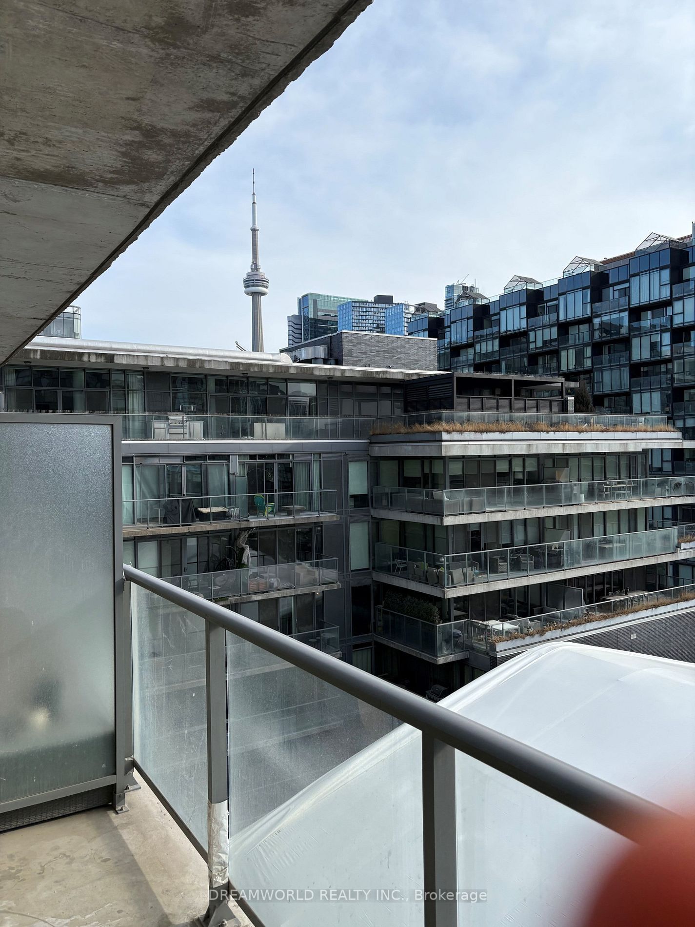 95 Bathurst St, unit 917 for rent