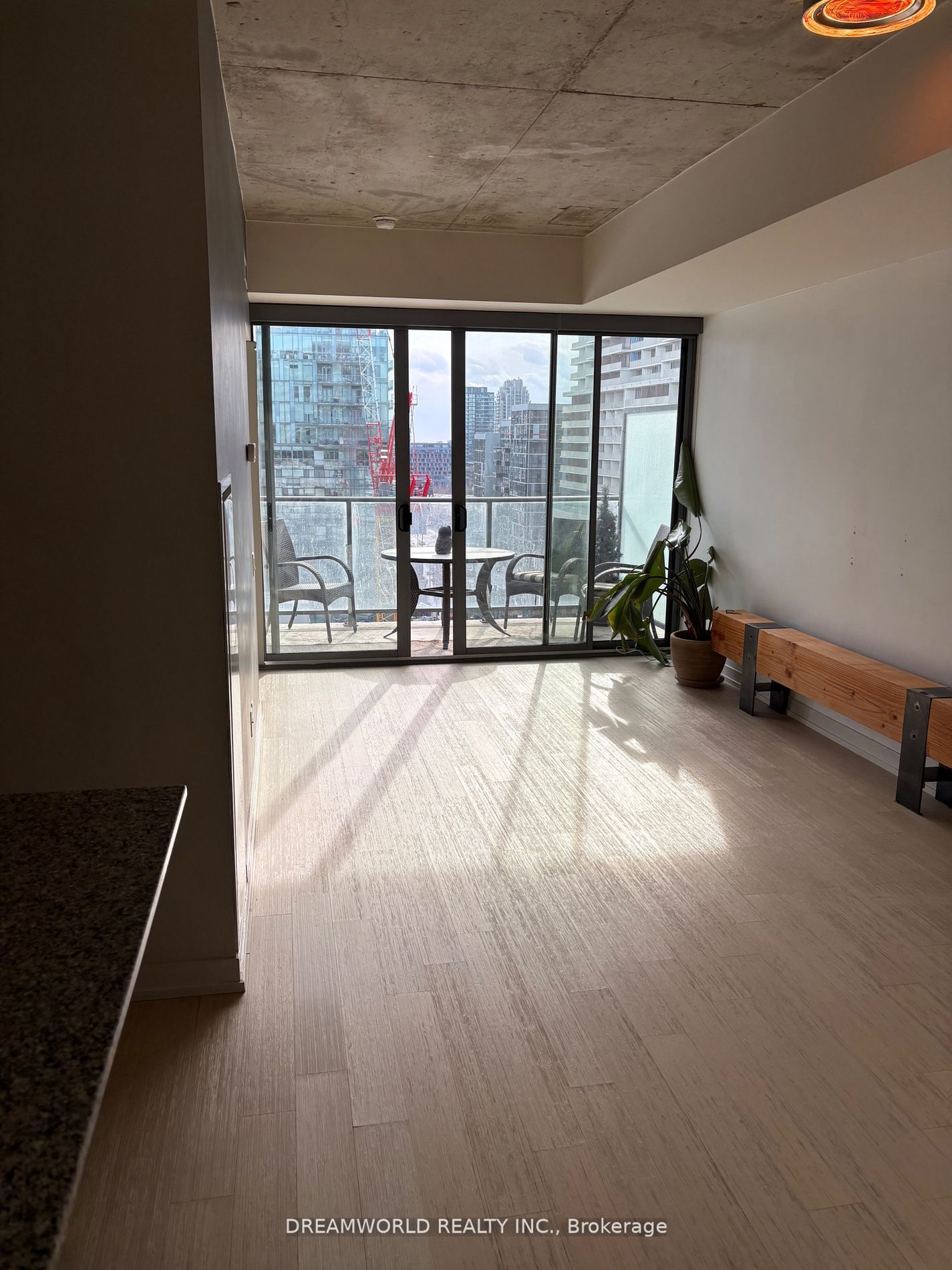 95 Bathurst St, unit 917 for rent