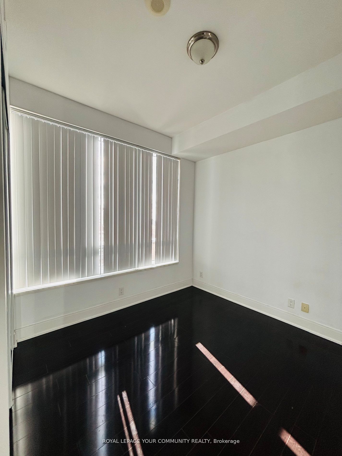 21 Balmuto St W, unit 1902 for rent