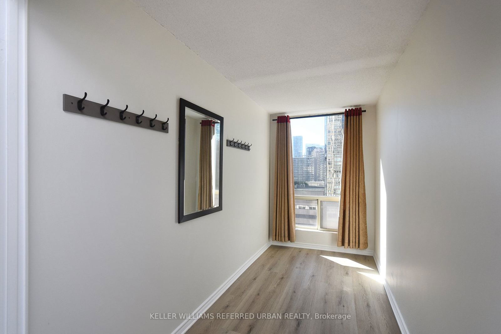 25 Grenville St, unit 1203 for rent