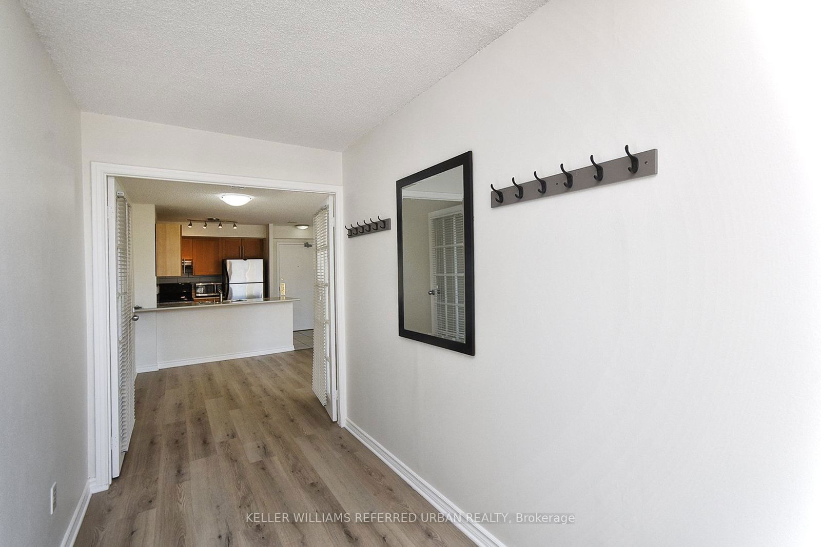 25 Grenville St, unit 1203 for rent