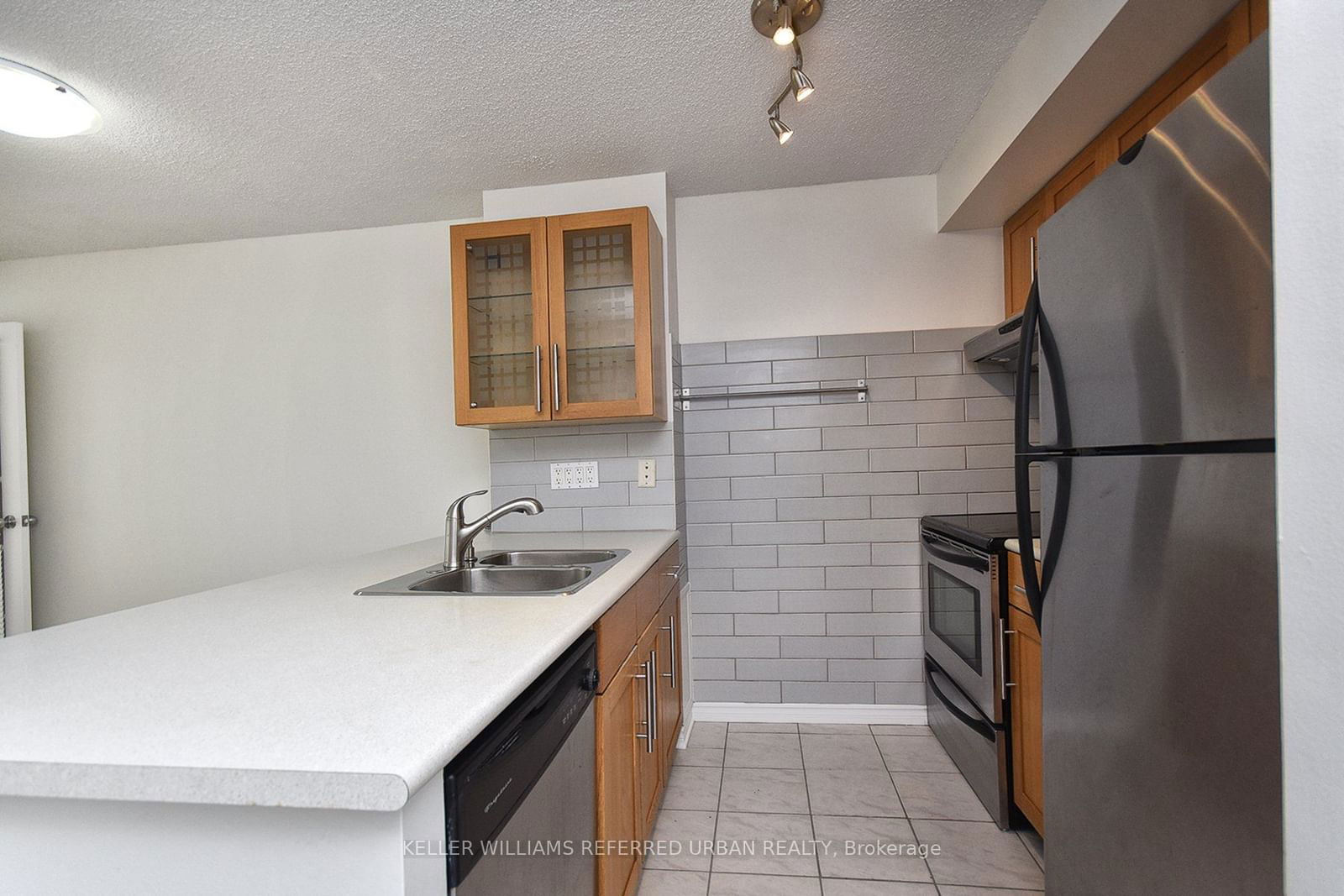 25 Grenville St, unit 1203 for rent