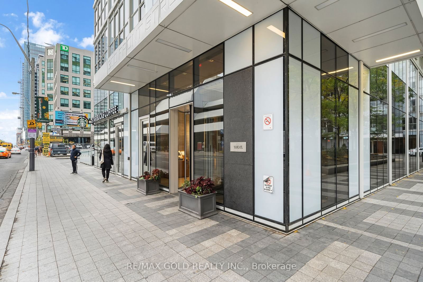 300 Front St W, unit 3712 for rent