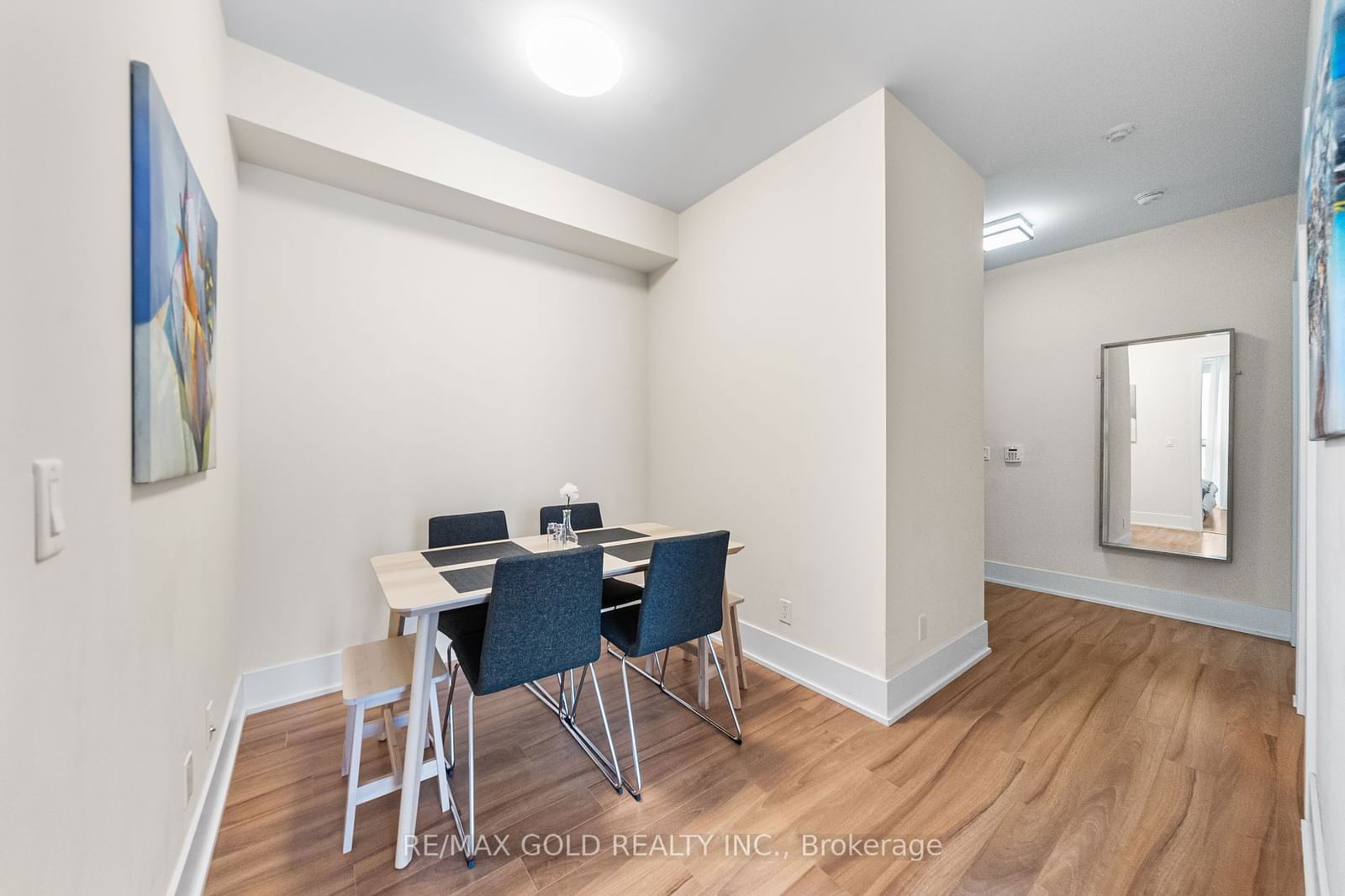 300 Front St W, unit 3712 for rent