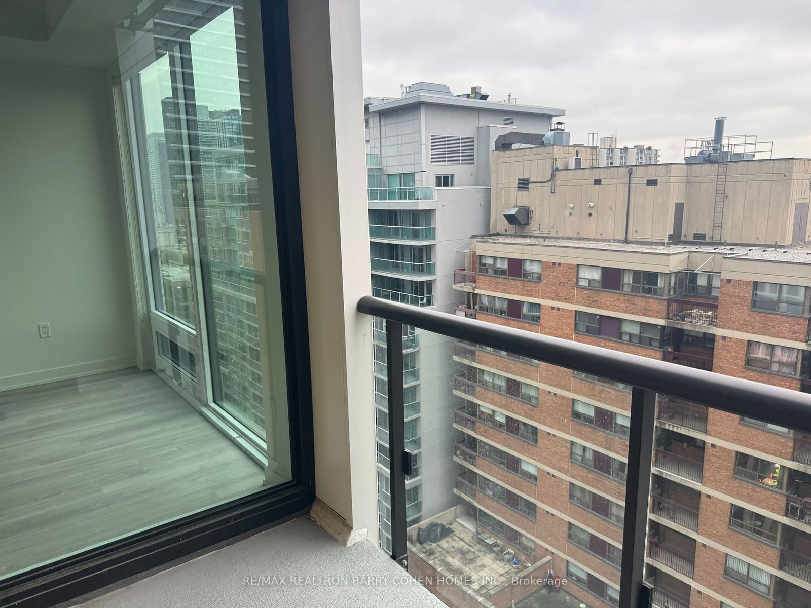 121 St Patrick St, unit 1313 for rent