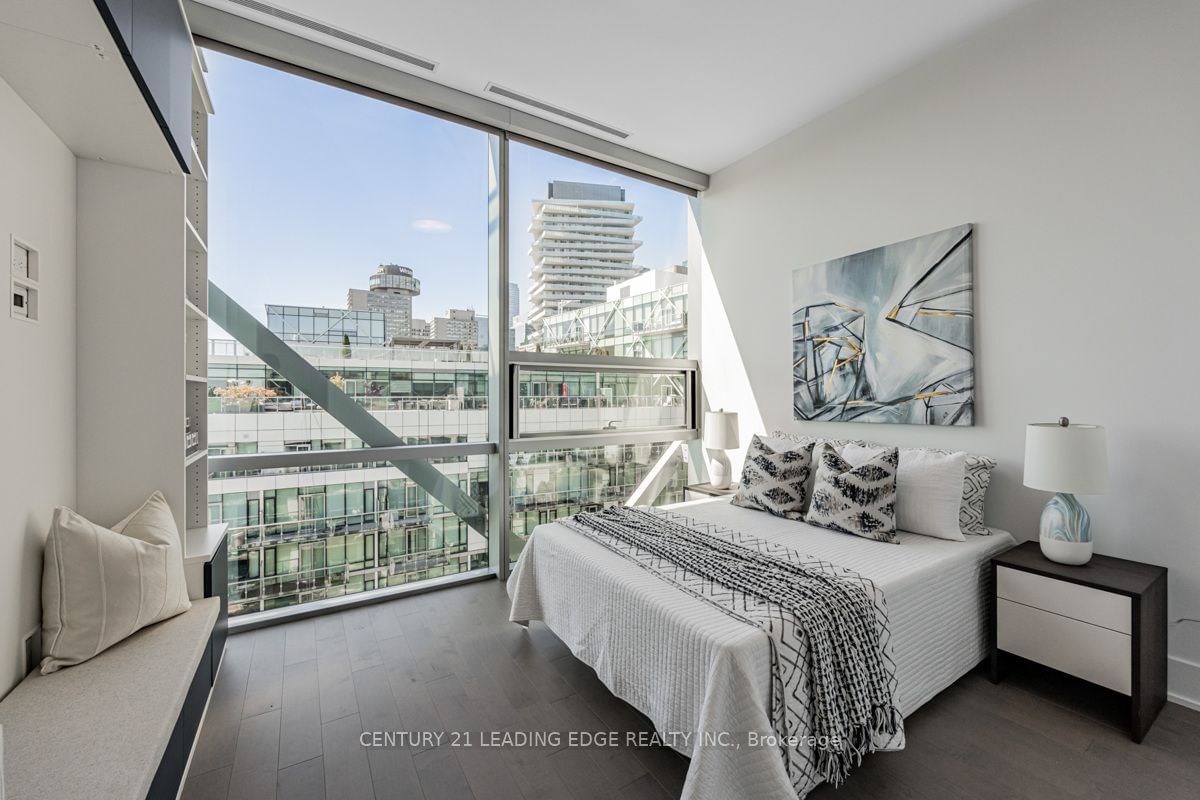 39 QUEENS Quay E, unit 1211 for sale