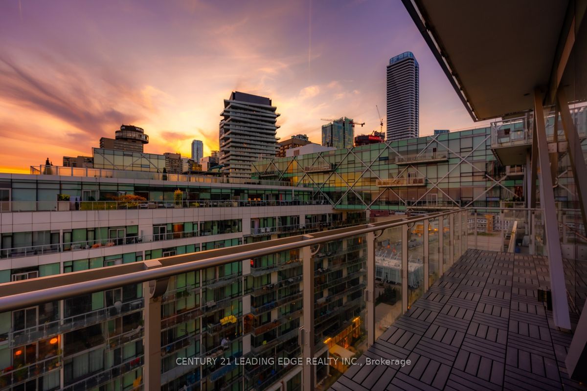 39 QUEENS Quay E, unit 1211 for sale