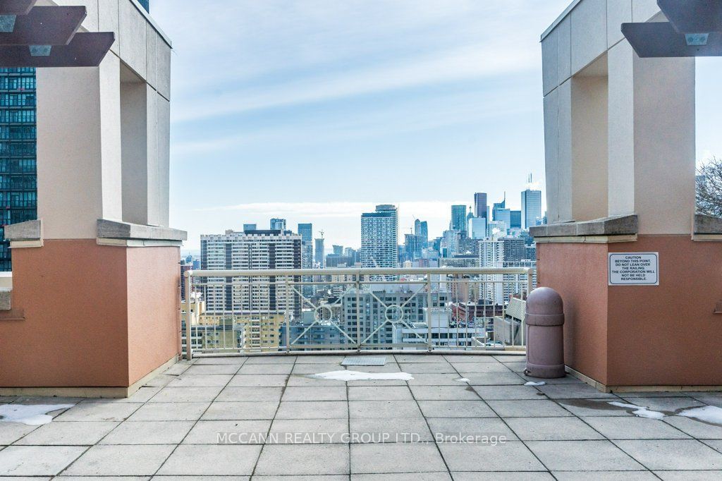 100 Hayden St, unit 804 for sale