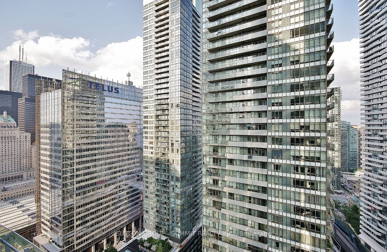 14 YORK St, unit 3001 for sale