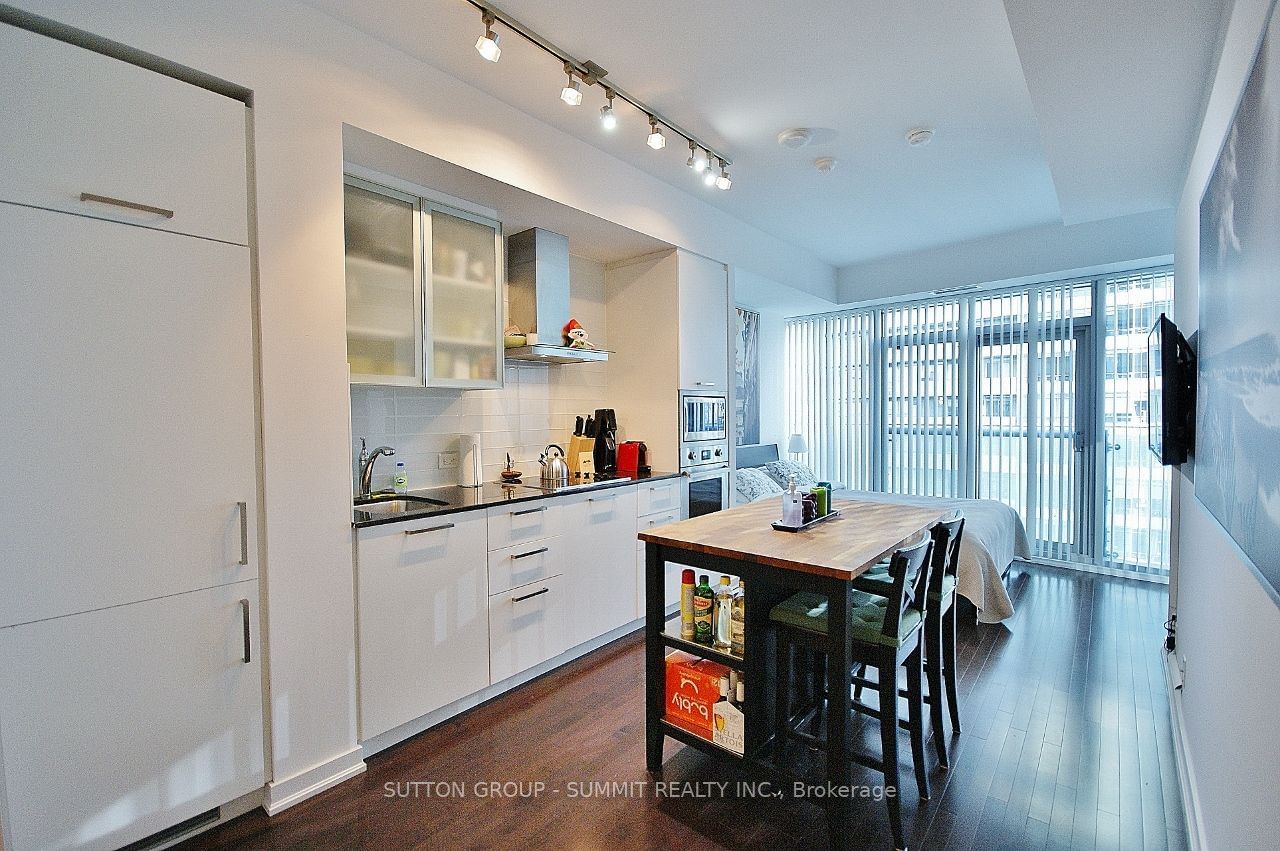 14 YORK St, unit 3001 for sale