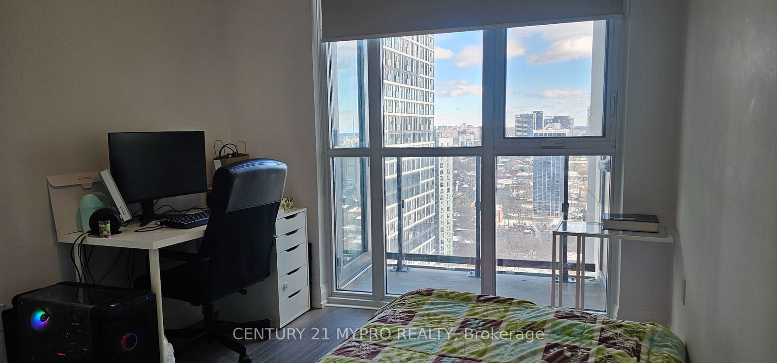 77 Mutual St S, unit 2311 for rent