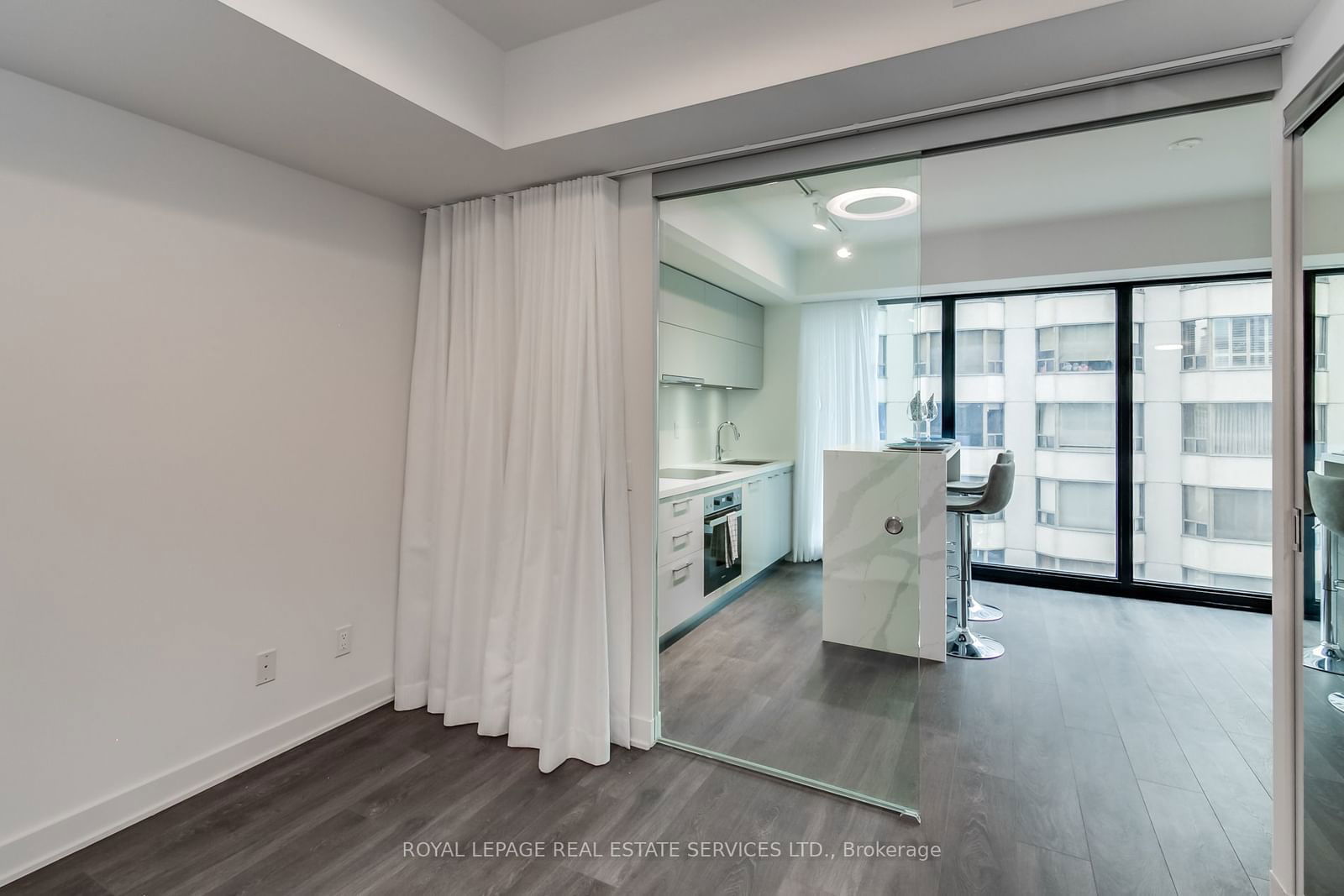 188 Cumberland St, unit 1907 for rent