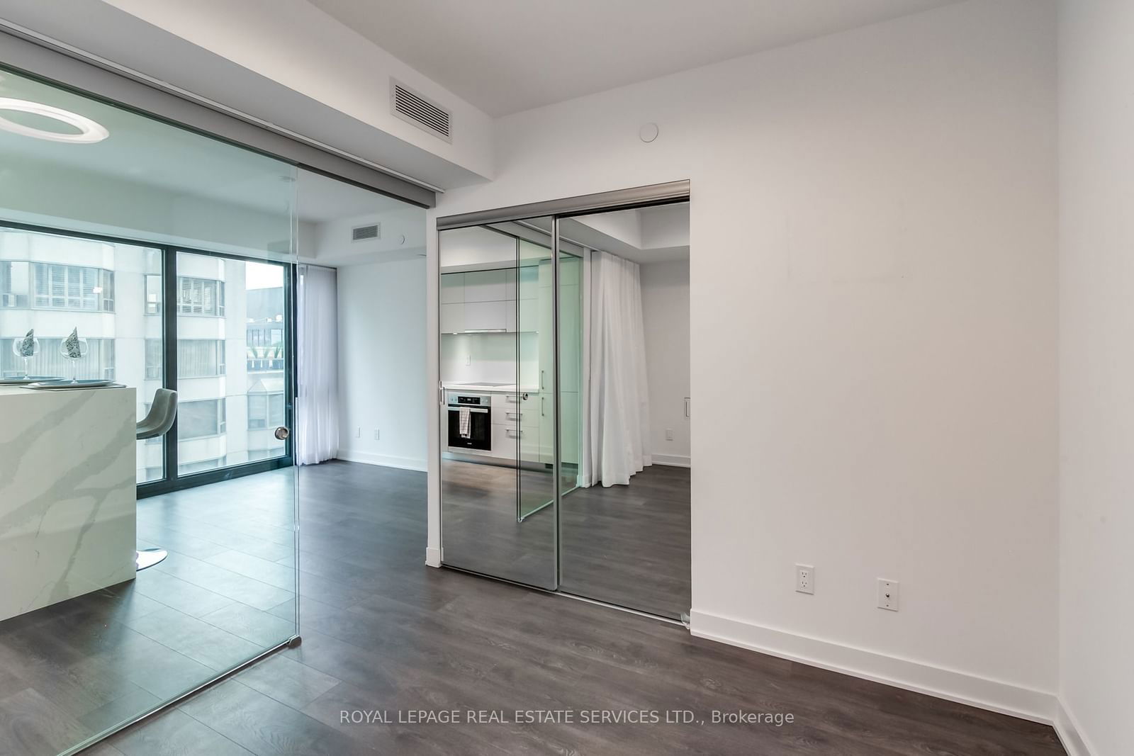 188 Cumberland St, unit 1907 for rent