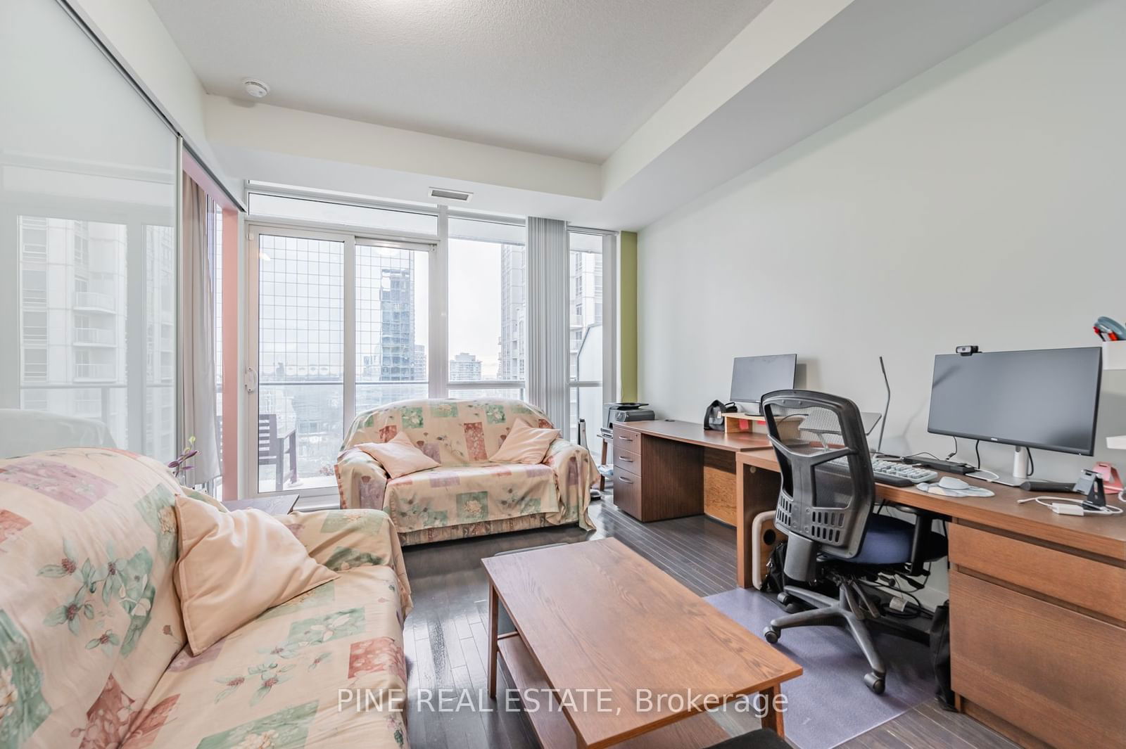 770 Bay St, unit 2602 for rent