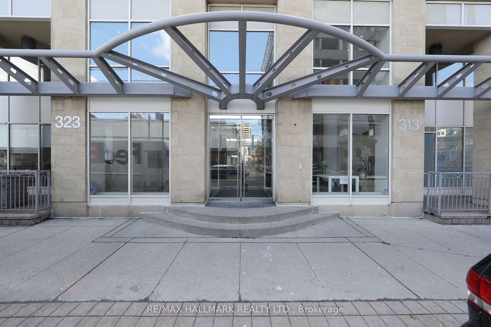 313 Richmond St E, unit 1453 for sale