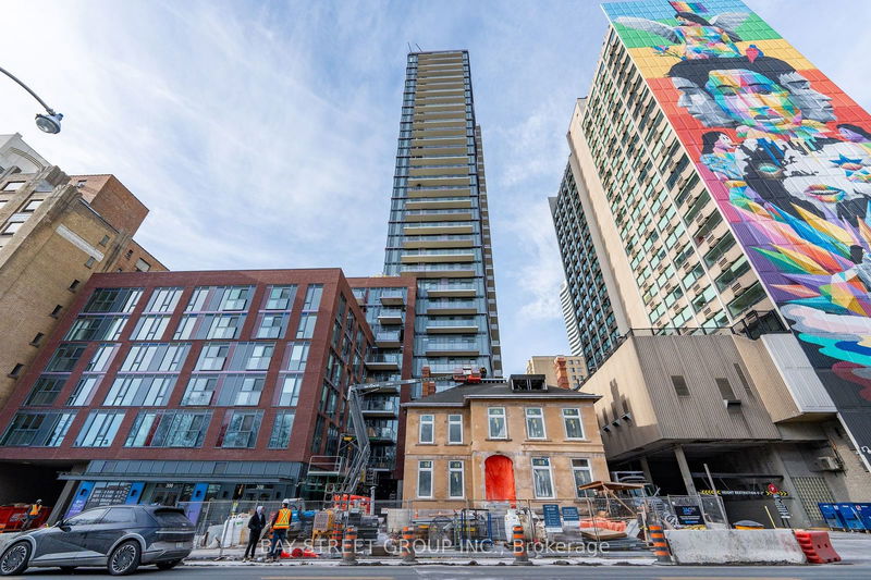 308 Jarvis St, unit 402 for sale