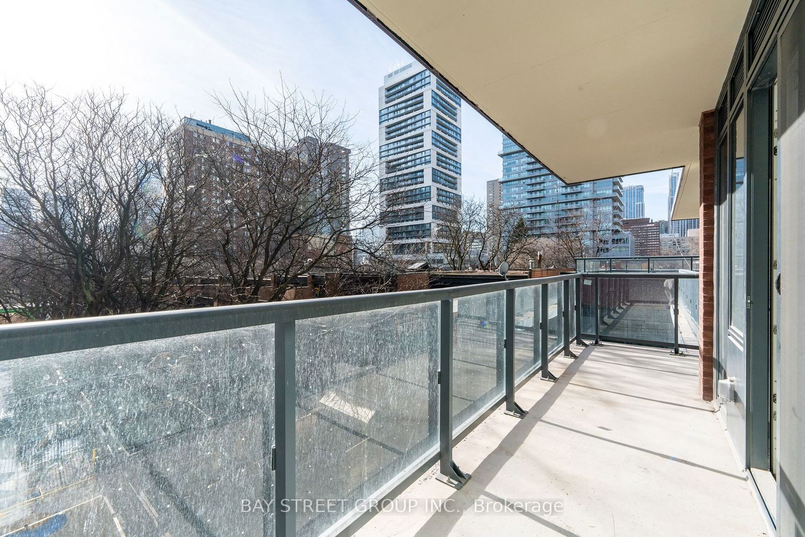 308 Jarvis St, unit 402 for sale