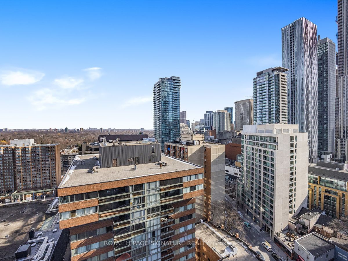 32 Davenport Rd, unit 1704 for sale