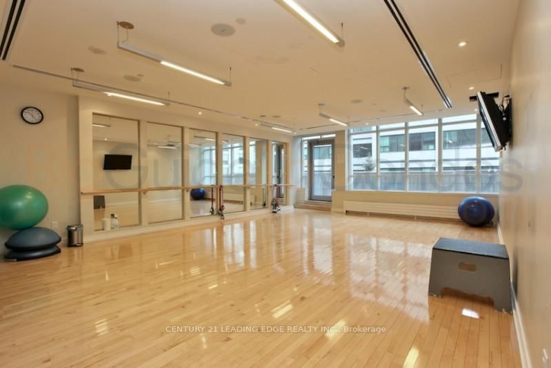 2191 Yonge St, unit Loft #5 for sale