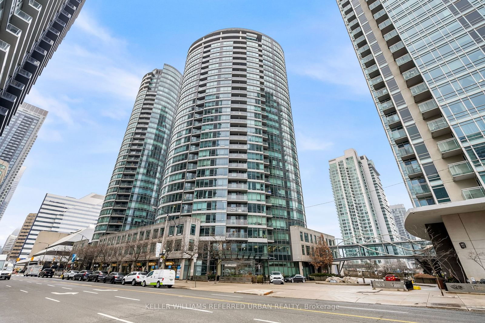 373 Front St W, unit 2803 for rent