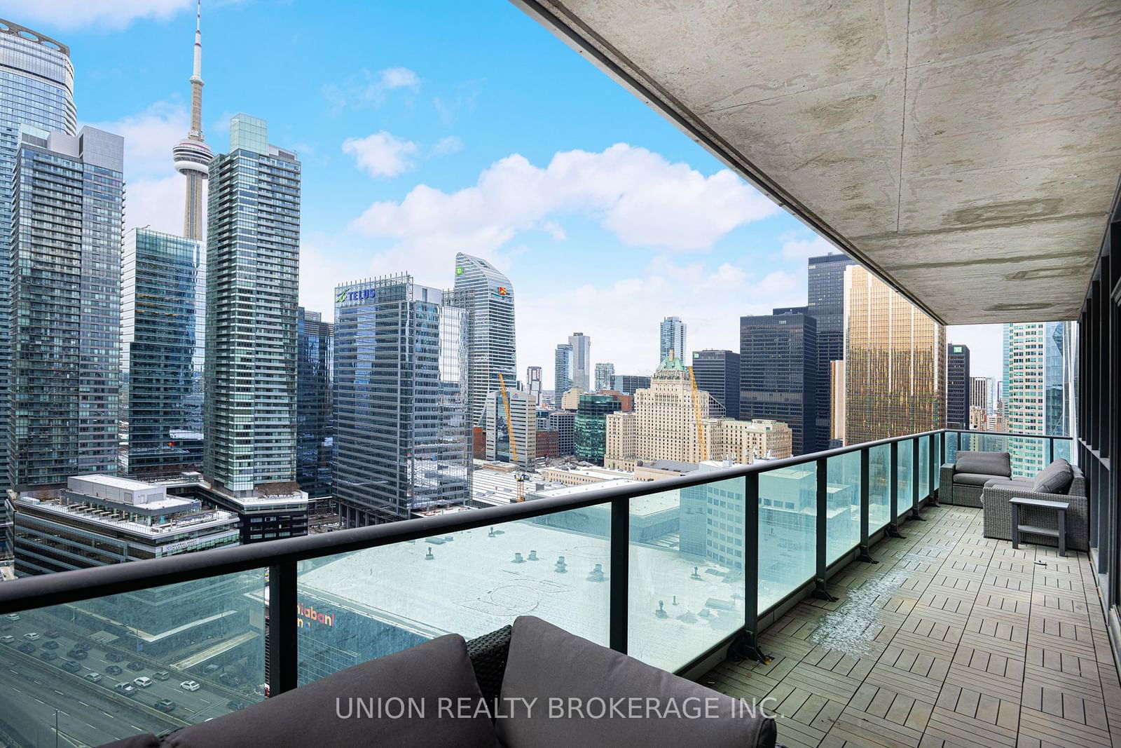 33 Bay St, unit 2903 for sale