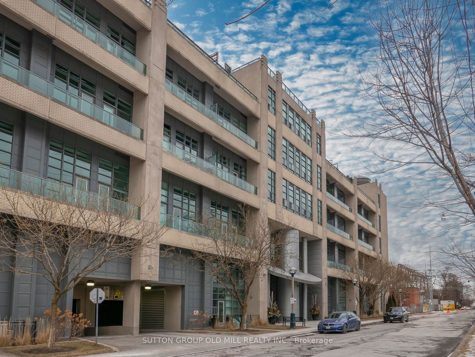 380 Macpherson Ave, unit 242 for sale