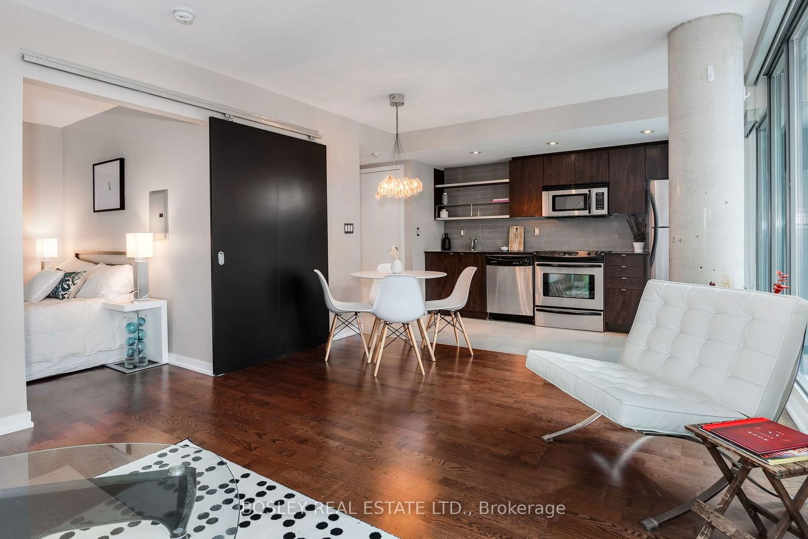 33 Lombard St, unit 412 for sale