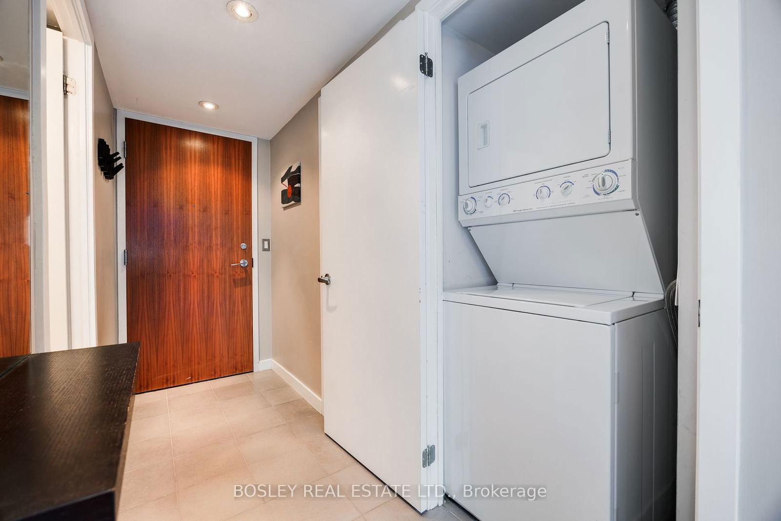 33 Lombard St, unit 412 for sale