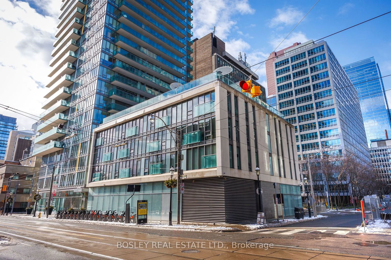 33 Lombard St, unit 412 for sale