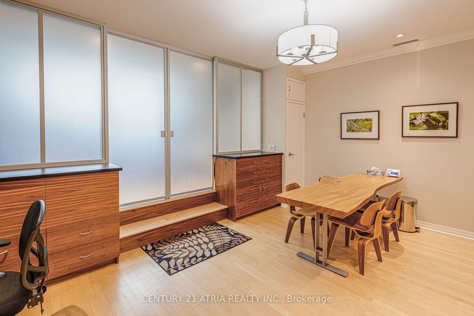 1 King St W, unit 1412 for sale