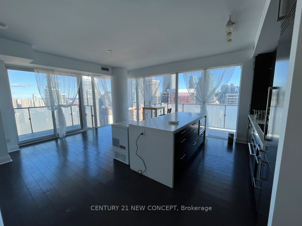 1080 Bay St, unit 3102 for rent