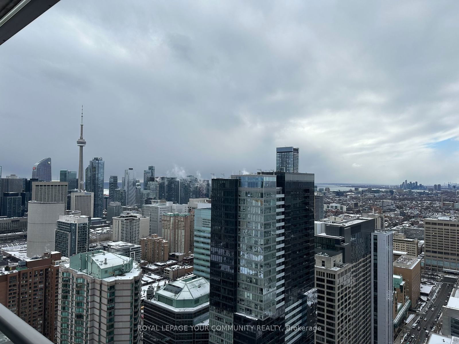 386 Yonge St, unit 4313 for rent