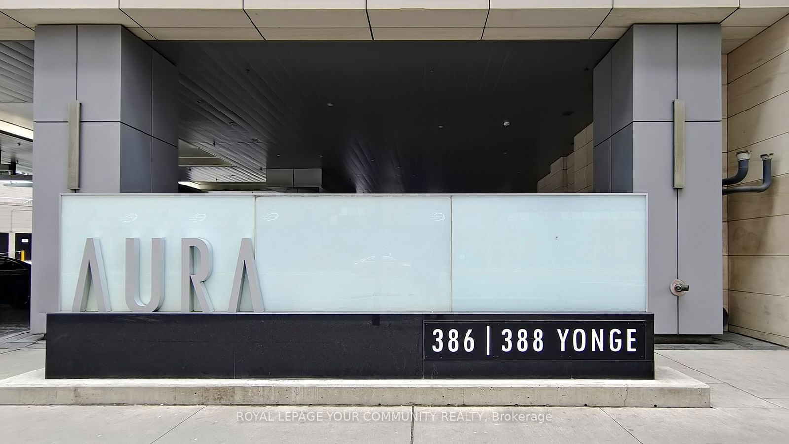 386 Yonge St, unit 4313 for rent