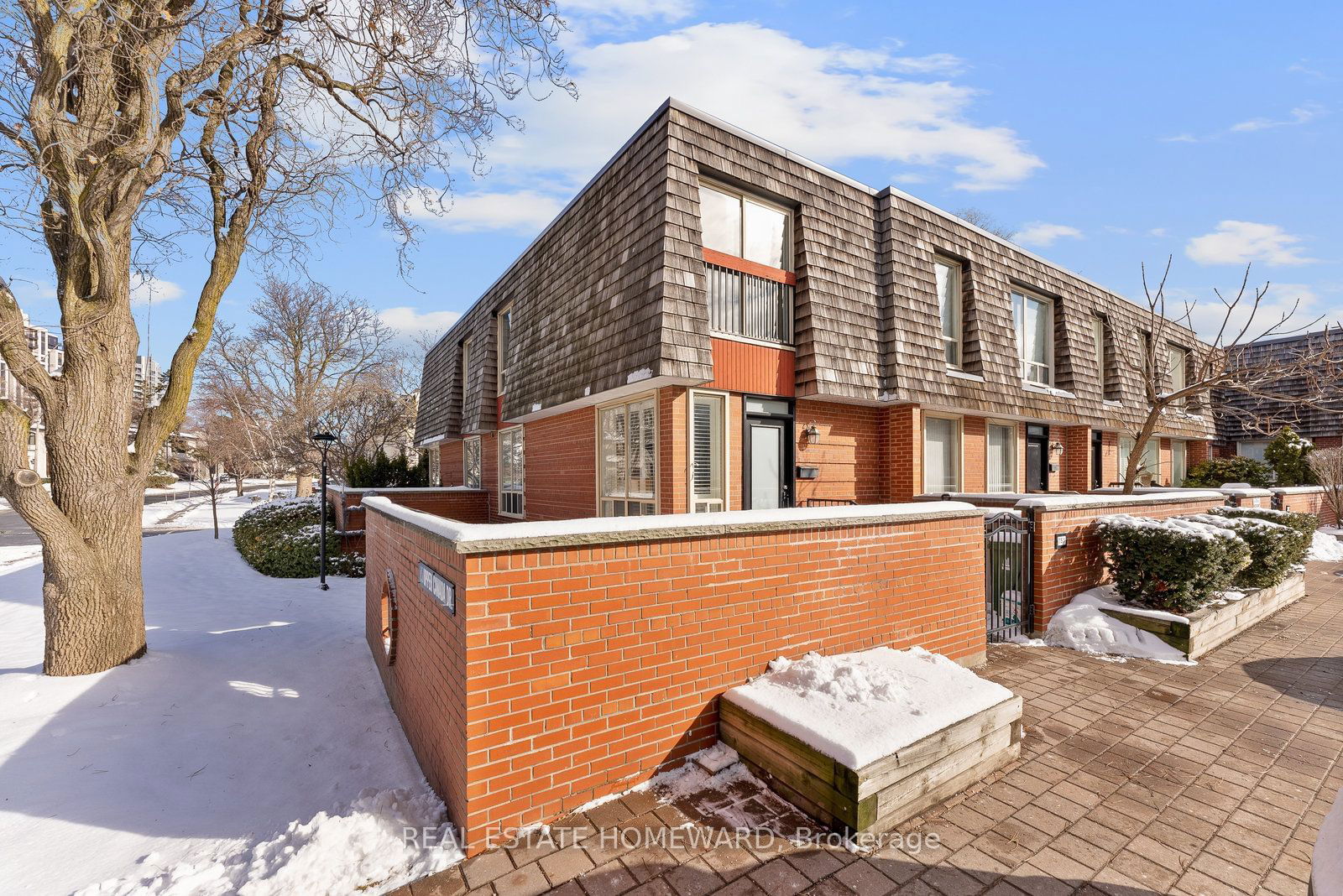 Yorkminster & Upper Canada Townhomes, North York, Toronto