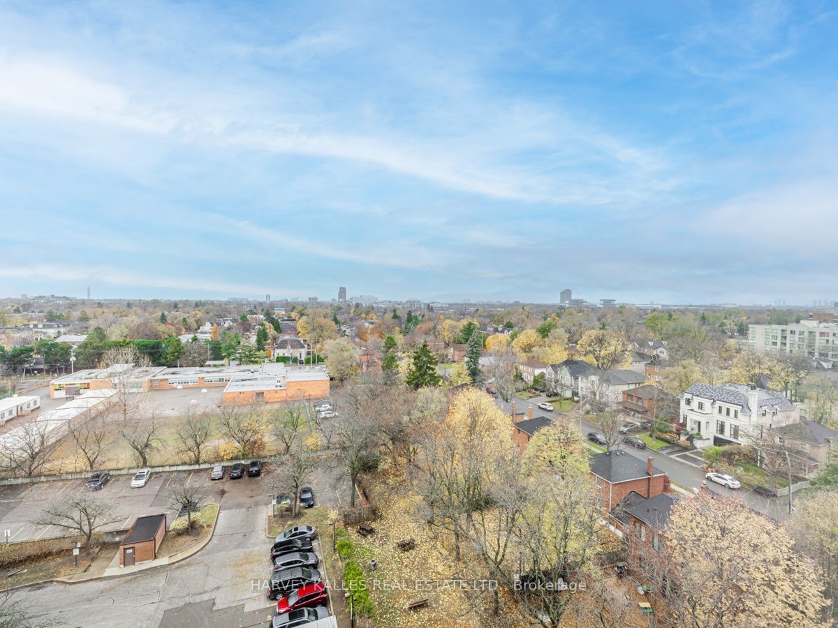 3000 Bathurst Street Condos, North York, Toronto