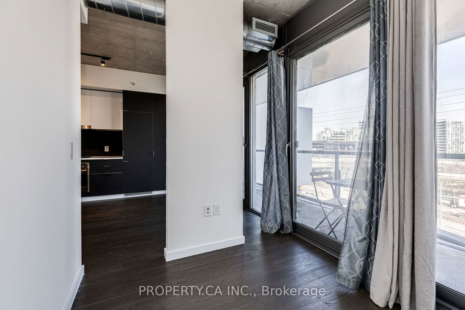 170 Bayview Ave, unit 511 for rent