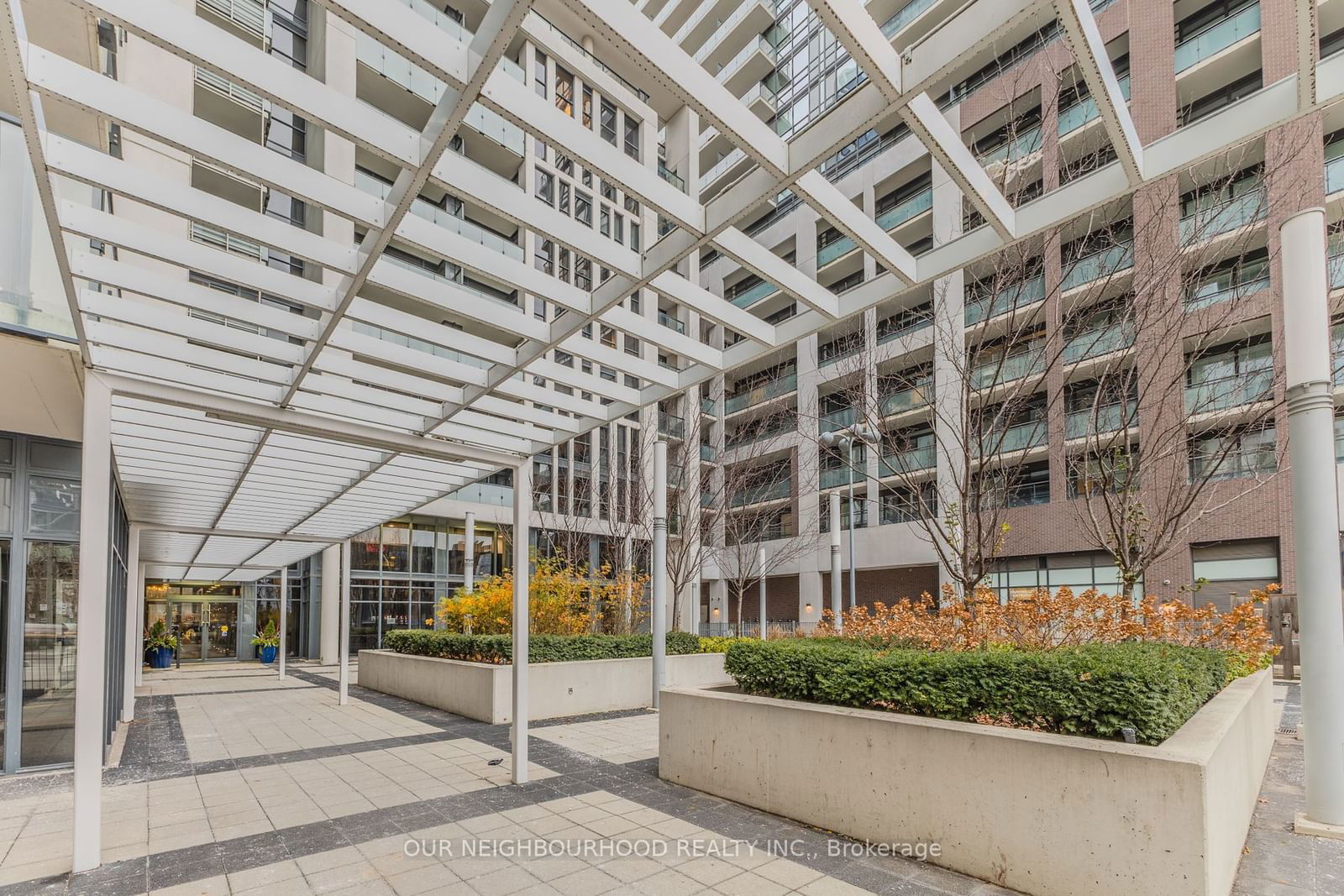 400 Adelaide St E, unit 719 for sale