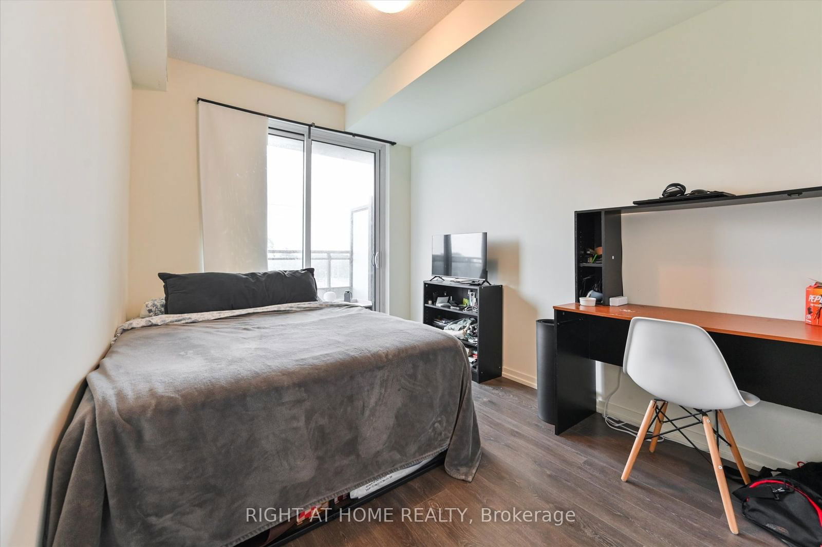 3237 Bayview Ave, unit 312 for sale