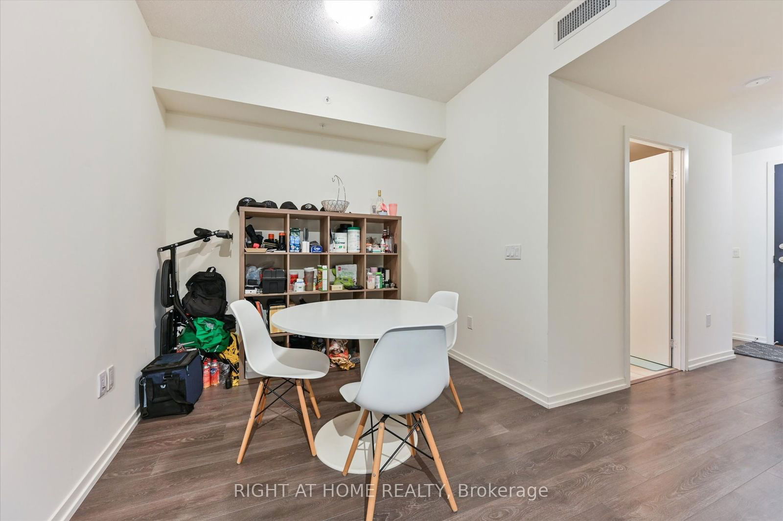 3237 Bayview Ave, unit 312 for sale