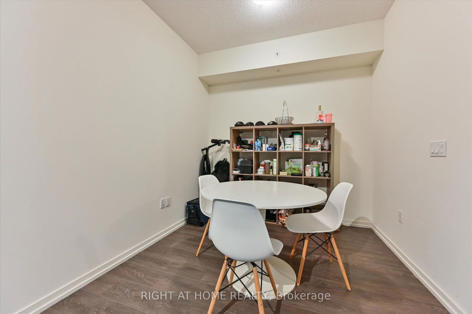 3237 Bayview Ave, unit 312 for sale