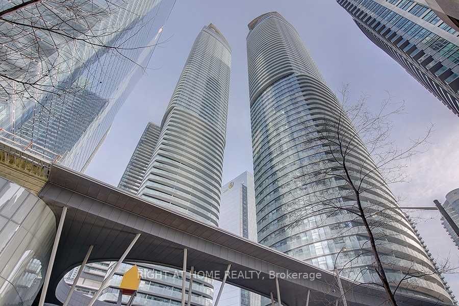 12 York St, unit 5510 for rent