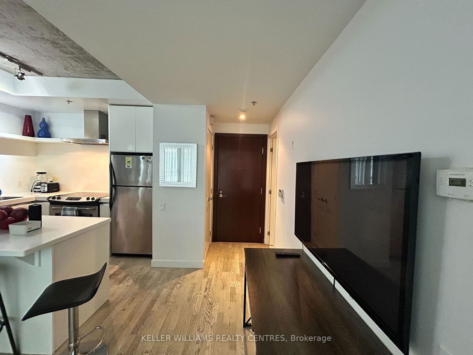 75 Portland St, unit 613 for rent