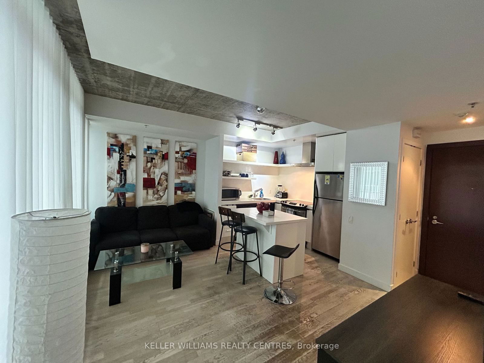 75 Portland St, unit 613 for rent